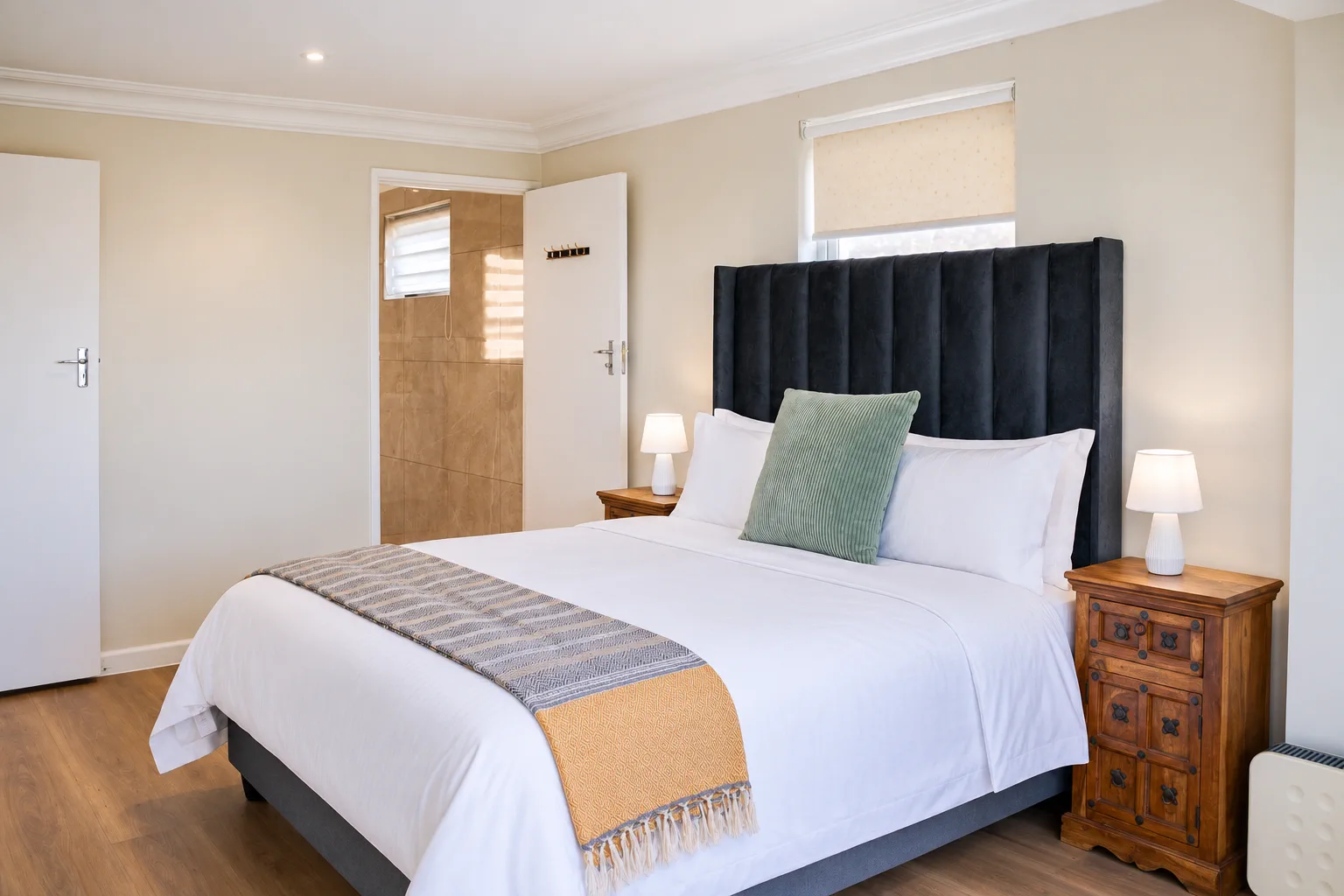 Sea View Apartment, Bedroom 1 with en-suite